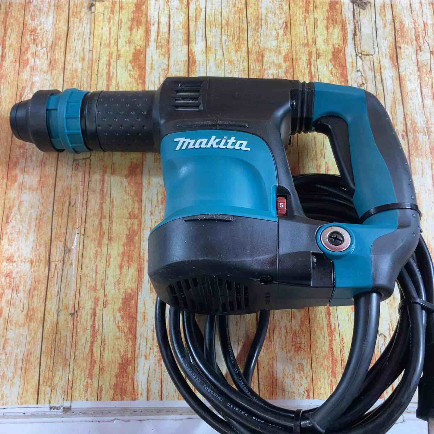 マキタ(Makita)  電動ケレン スタンダードタイプ HK1820 2mvetro マキタ（makita） 電動ケレン HK1820 : プロツールショップとぎや