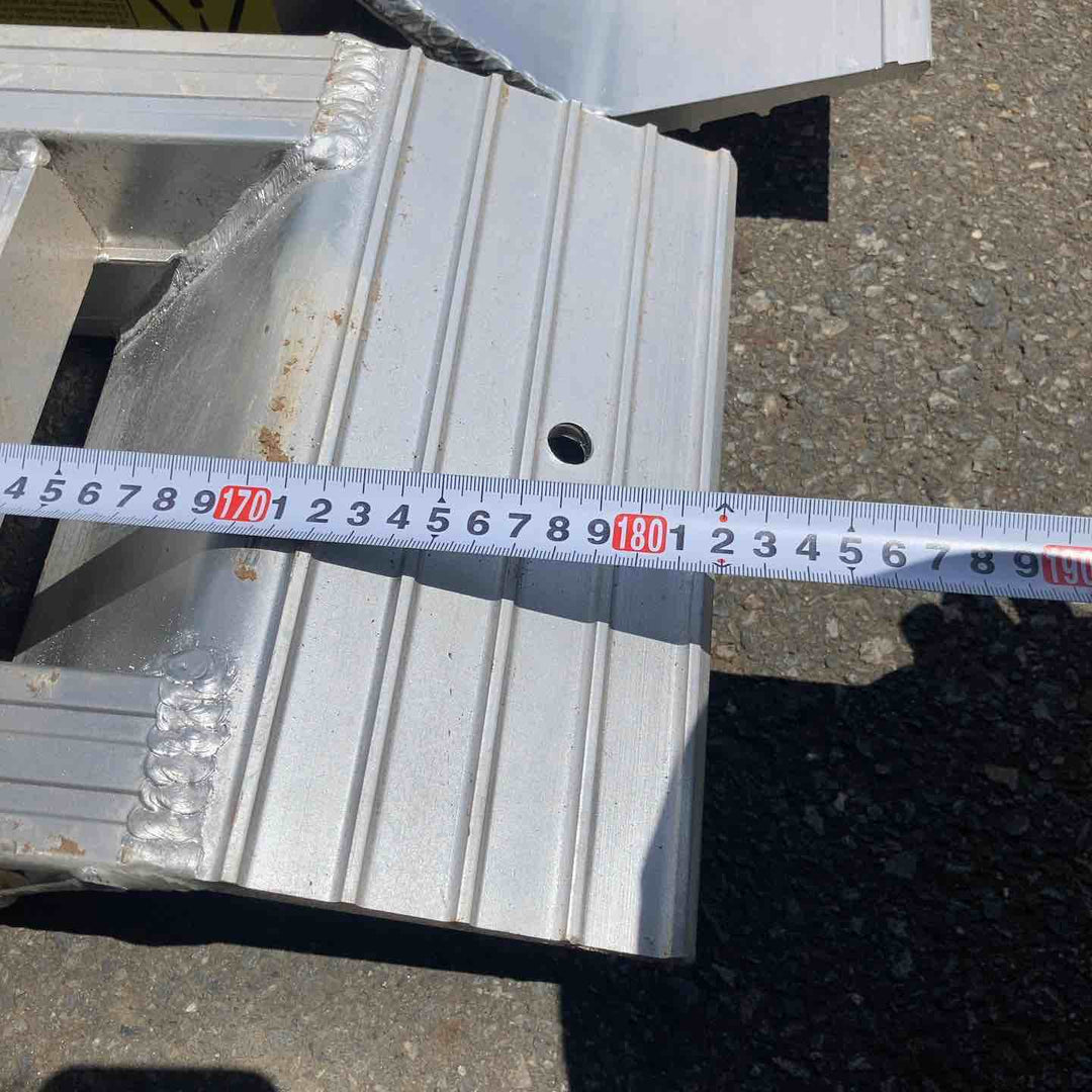 【店頭受取り限定】アルミブリッジ メーカー不明、型式不明 1800mm 2本セット【八潮店】