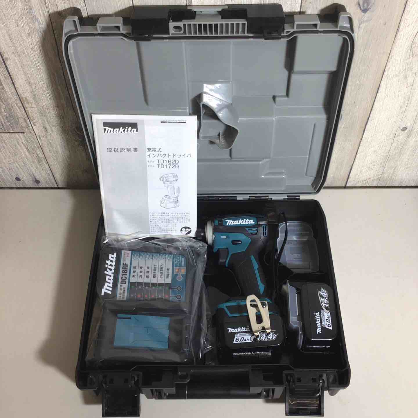 中古美品 □ makita コードレスインパクトドライバー TD162DRGX □ A □ IT2F8PAUYEJC 未使用品】 マキタ makita コードレス インパクトドライバー TD162DRGX