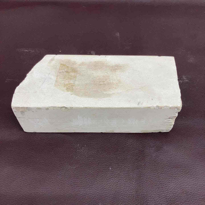 【超希少】 【中古美品】 【群馬沼田】 天然砥石 重量約2.2Kg 長さ約195ｘ幅約85ｘ高さ約60 大工 研ぎ 刃物 鑿 鉋 【東大和店】