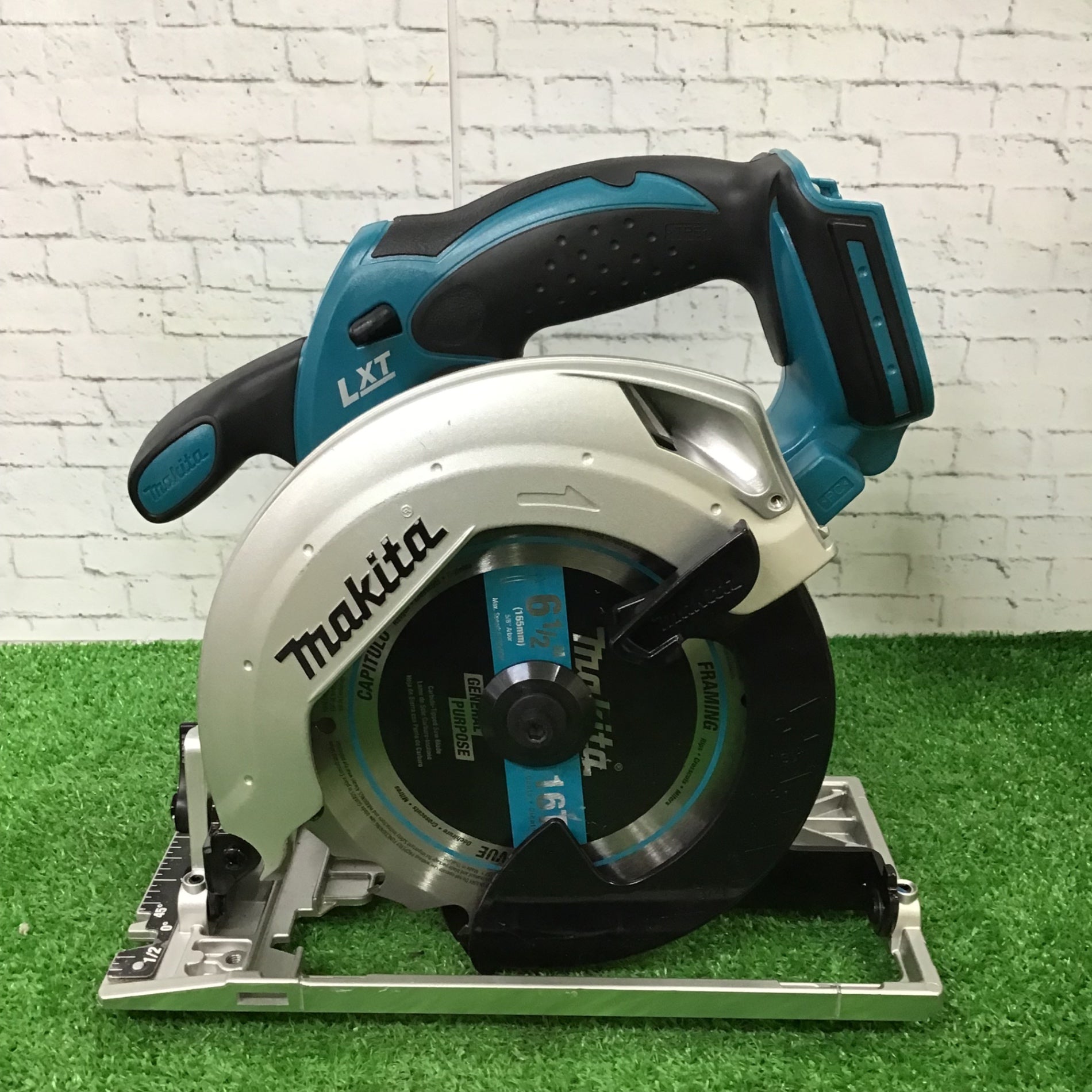 USマキタ XSS02 充電式マルノコ　18V【野田愛宕店】【店頭取引限定】【中古】管理番号：ITHB58RLDC4A 楽天市場】マキタ 丸ノコ 18v 丸のこ XSS02Z コードレス 充電式 純正