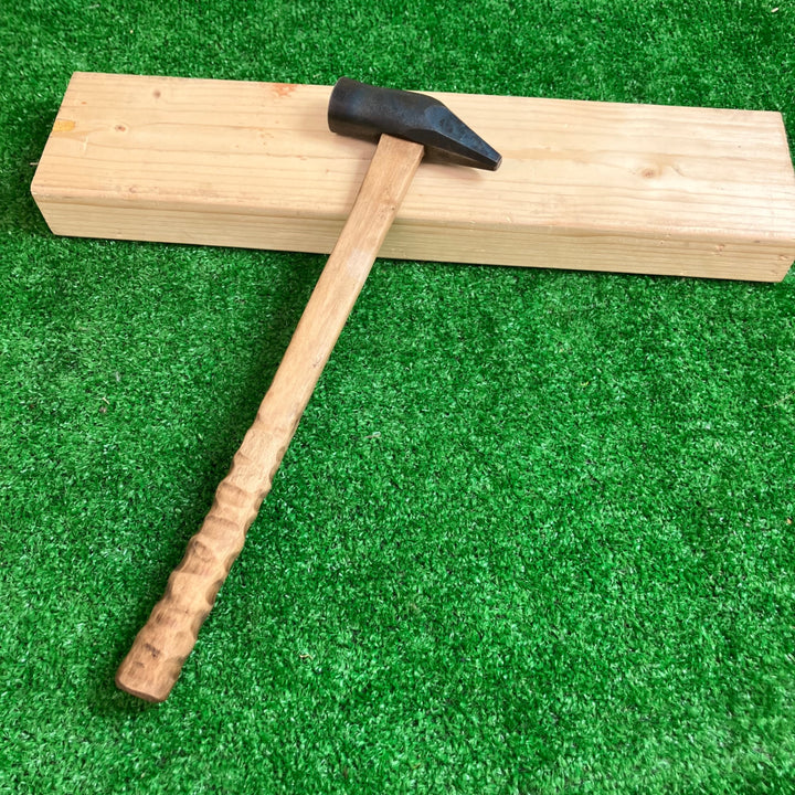 ◇藤六 ヤマキチ型玄能 80匁 火色仕上げ 牛殺し柄【越谷店】