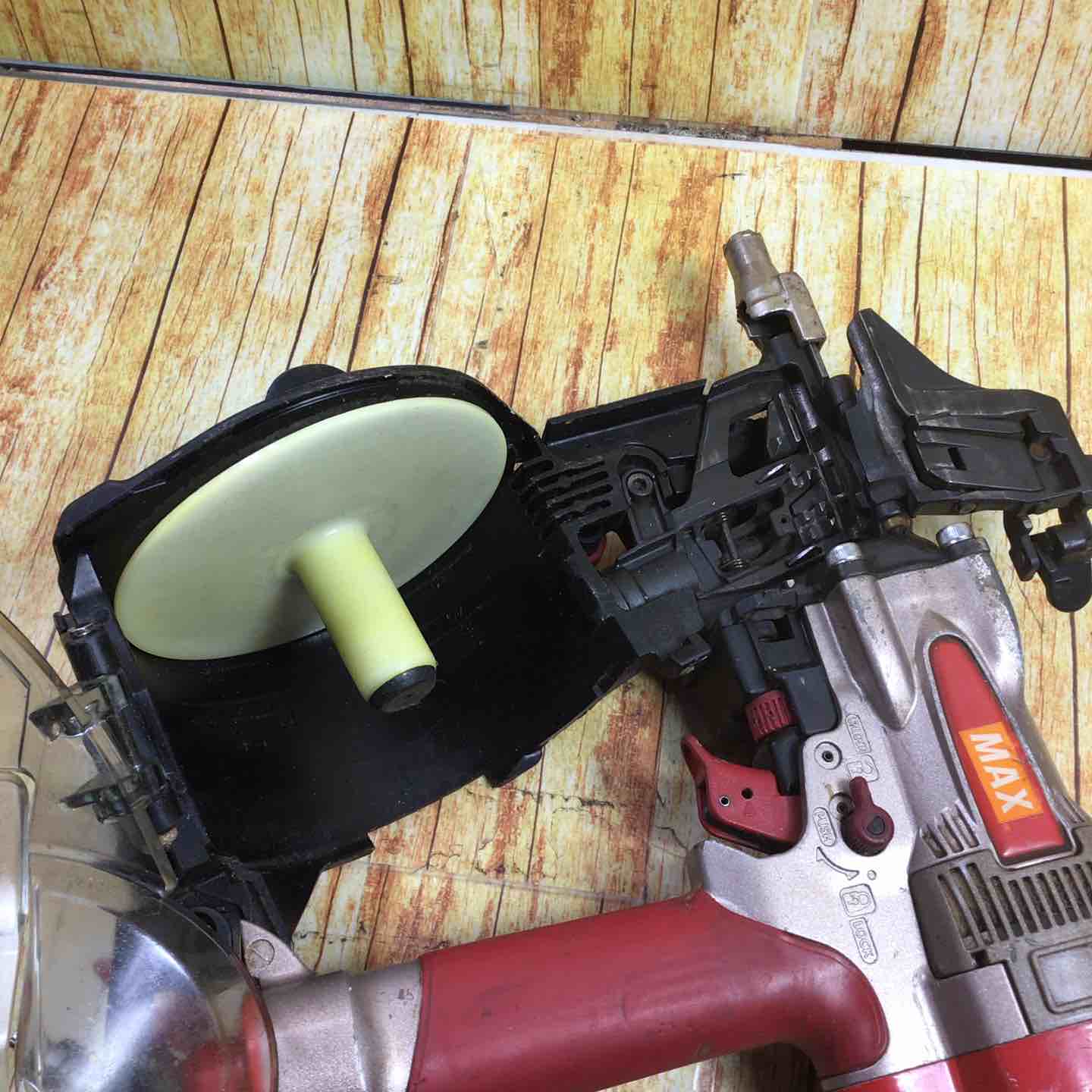 マックス(MAX) 高圧エア釘打ち機 HN-65N1【川崎店】 – アクトツール