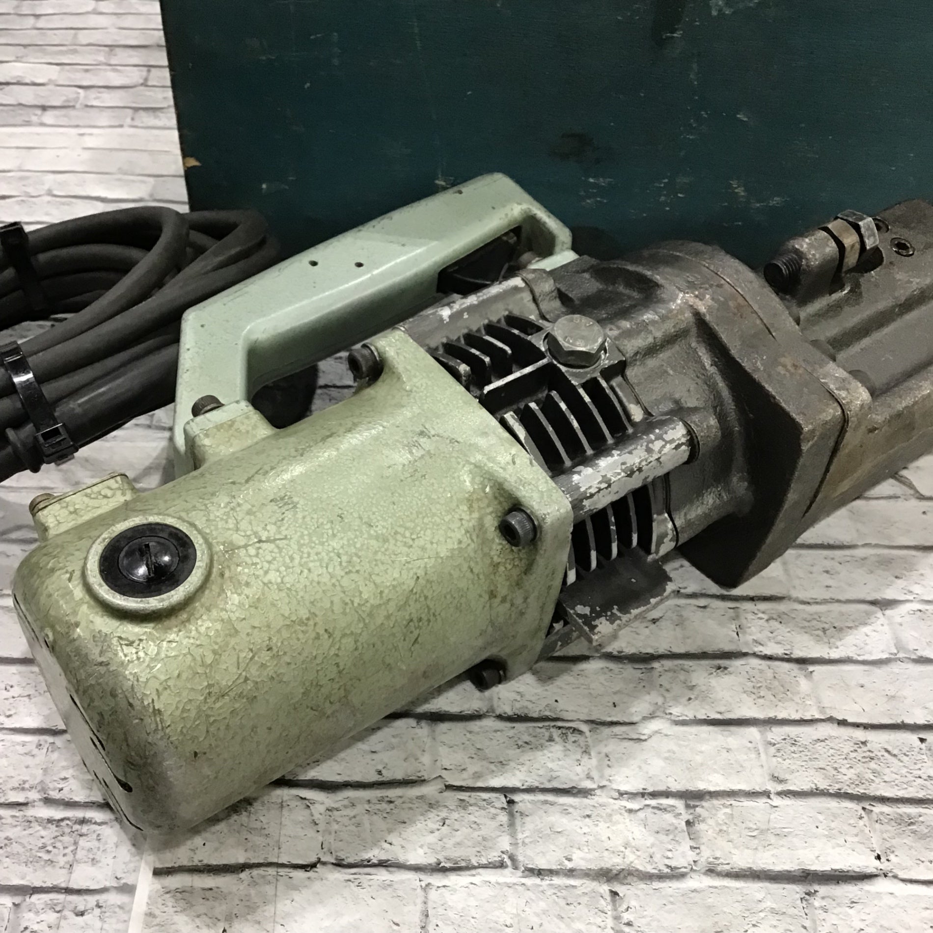 makita/マキタ/油圧式鉄筋カッタ/SC190/木箱付き