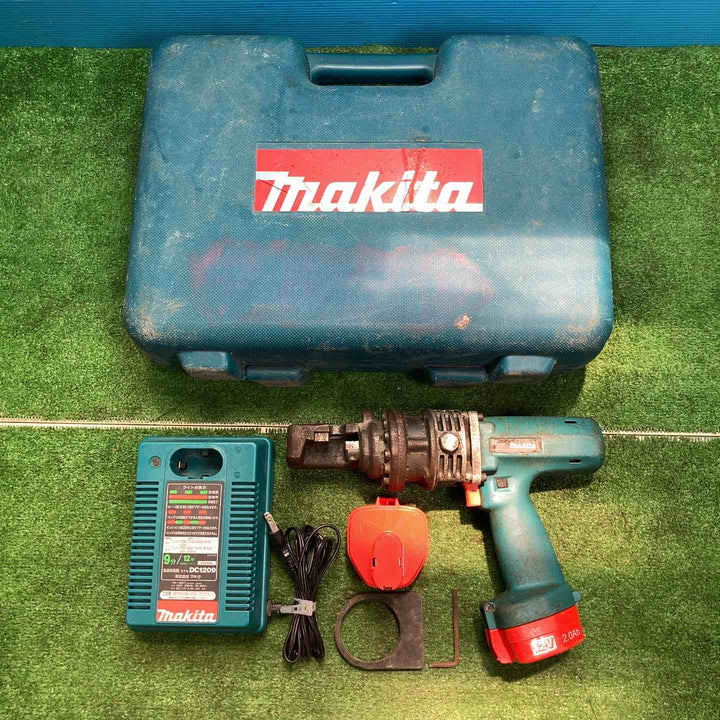 マキタ(makita) 充電式鉄筋カッタ SC130D 不動 13mm ニカド電池12V【岩槻店】