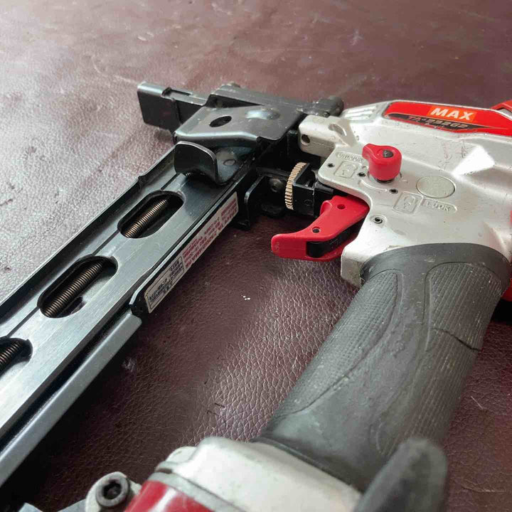 【中古品】マックス(MAX) 常圧内装エアタッカ TA-232G2/4MA内装 ステープル用 エアネイラ【東大和店】