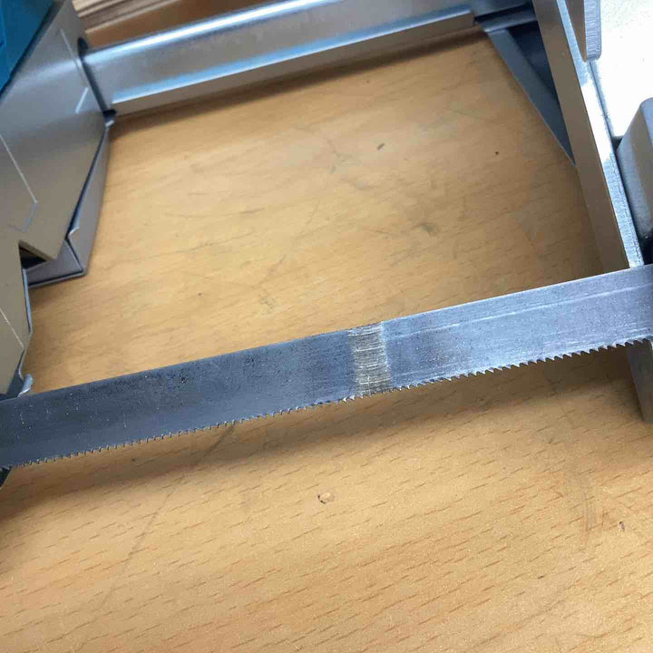 ★マキタ(makita) コードレスバンドソー PB180DZ【越谷店】