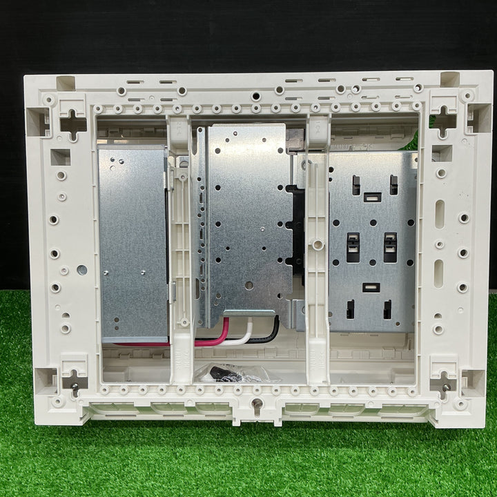 【未使用品】Panasonic パナソニック 住宅用分電盤(3P2E30A) BQR34629【電材館越谷店】