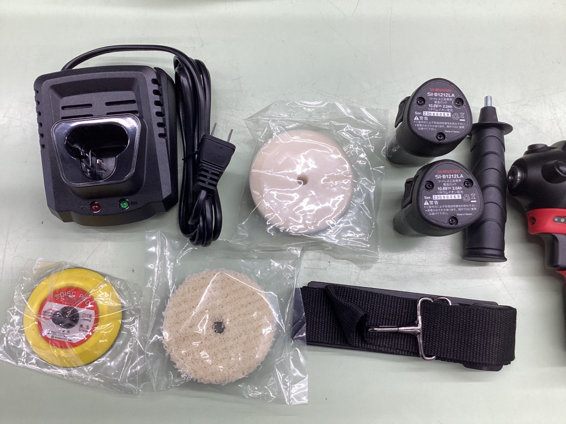 信濃機販 SHINANO コードレスミニポリッシャー SI-440P【越谷店