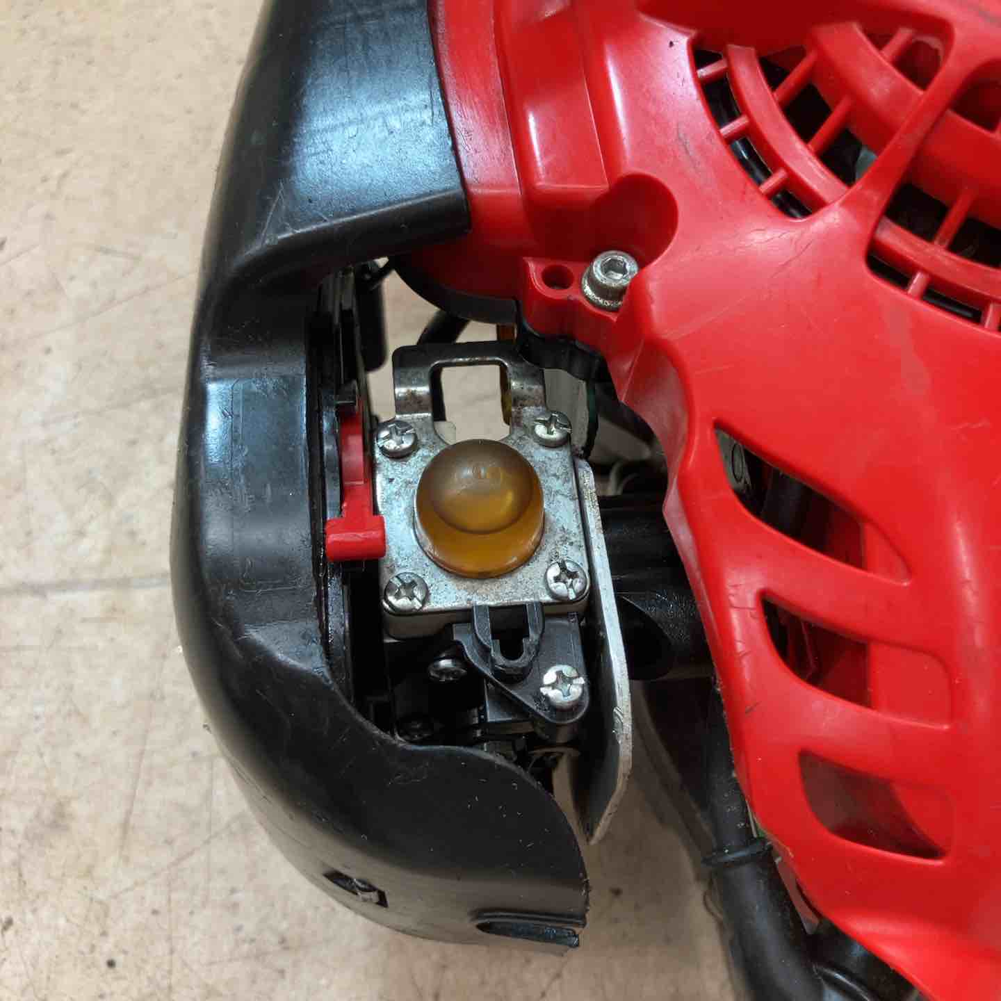 中古品】新ダイワ(shindaiwa) エンジンヘッジトリマ HT2210S トリマー
