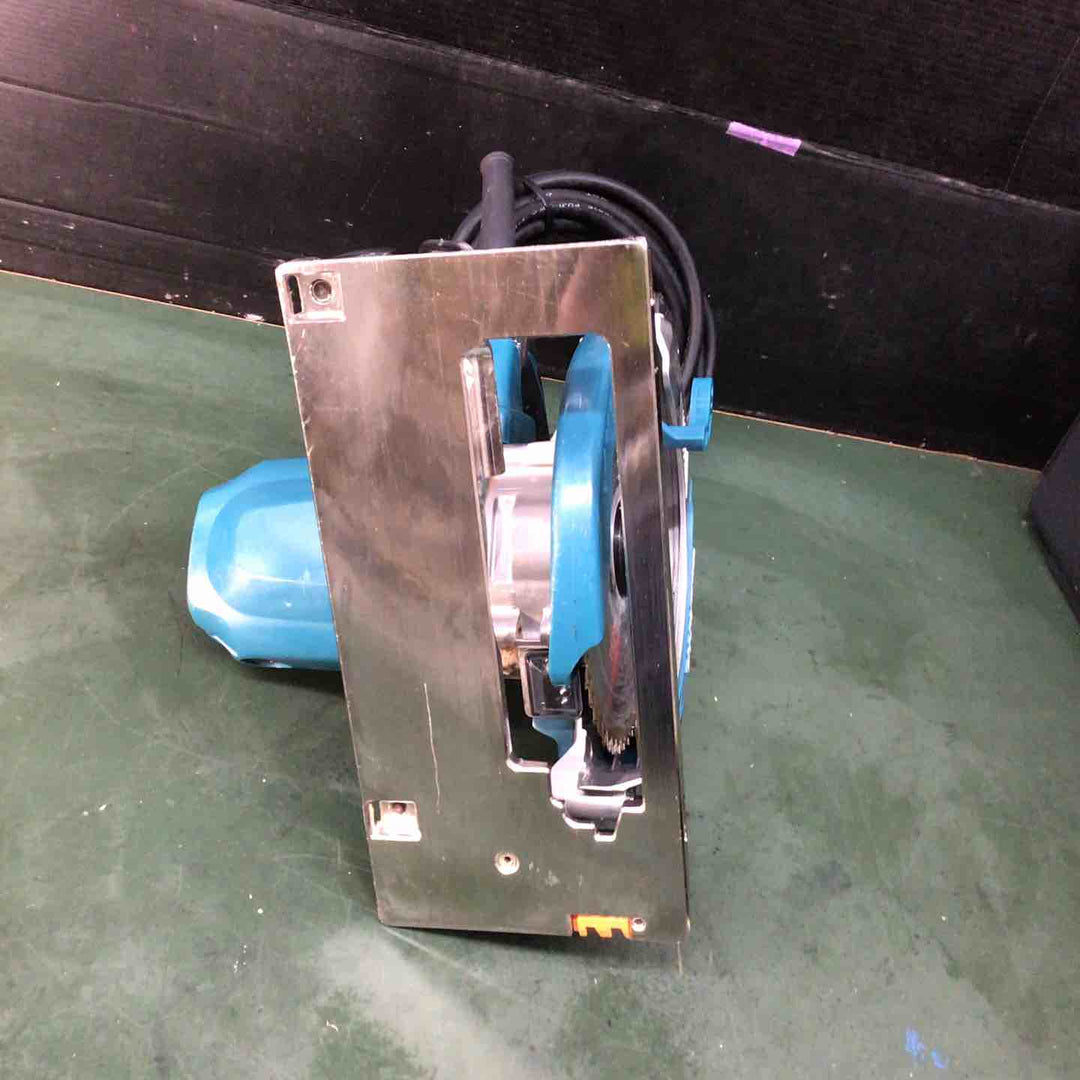 ★マキタ(makita) 電気マルノコ 5637BA【戸田店】