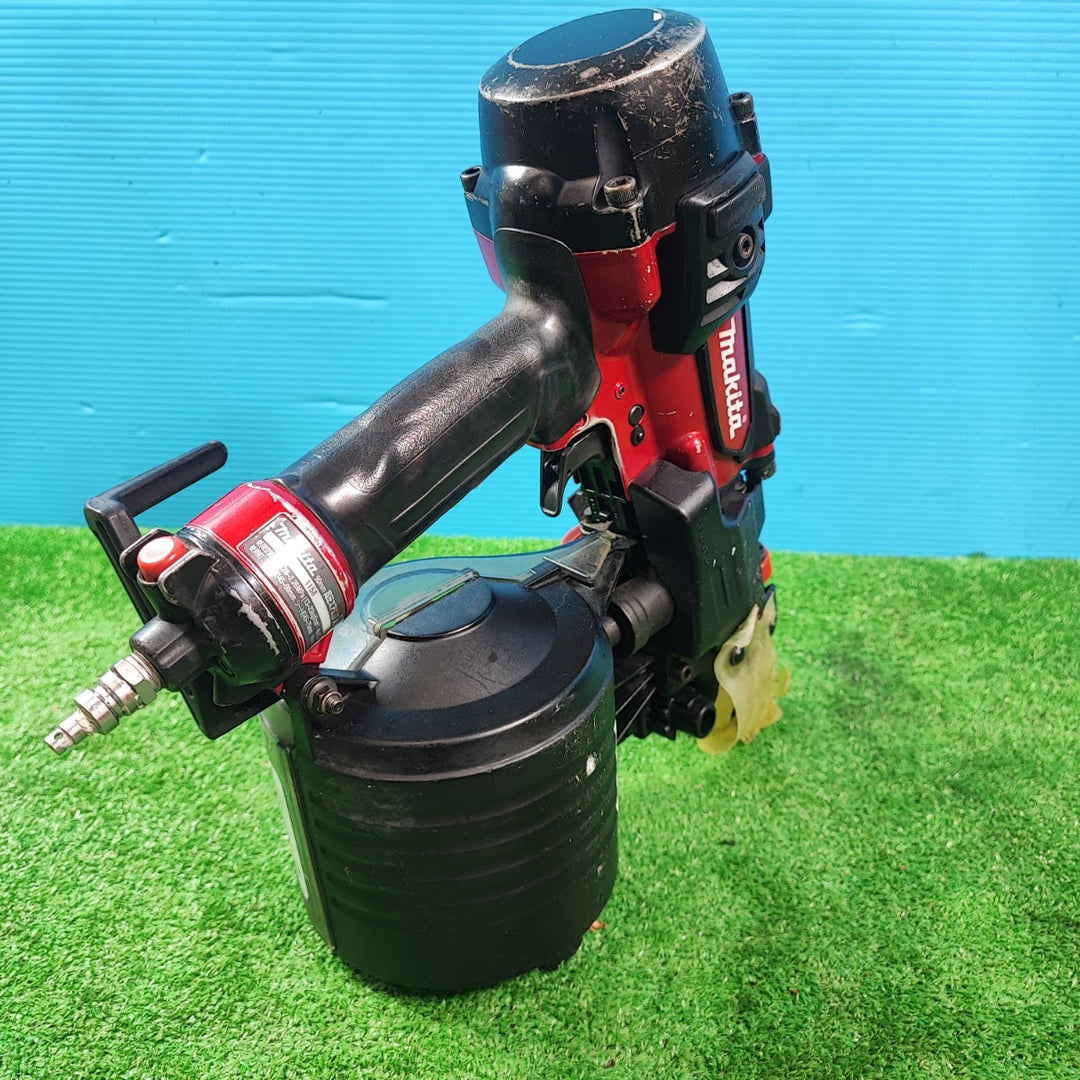 ★マキタ(makita) 高圧エア釘打ち機 AN933H【岩槻店】