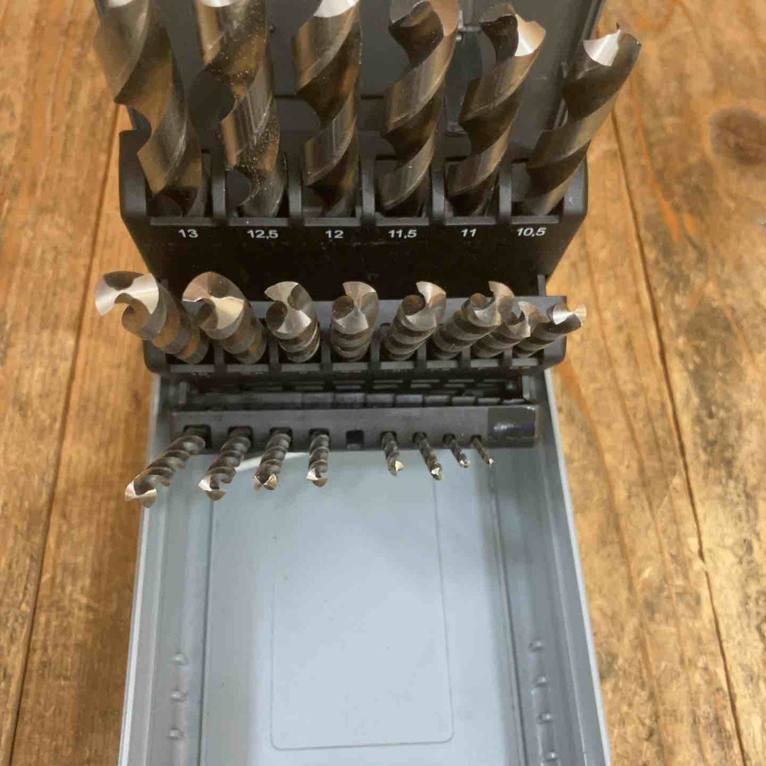 ◇ビックツール(BIC TOOL) 月光ドリル 鉄工用 樹脂ケース入 SGK2-13【所沢店】 4mm欠品