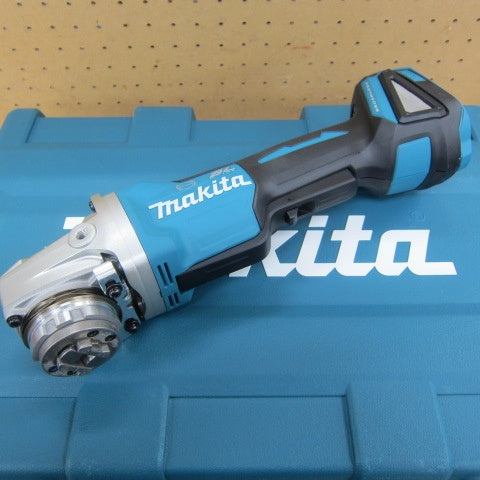 マキタ(makita) 18V 125mmコードレスディスクグラインダ モデル：GA520DRGX【川崎店】