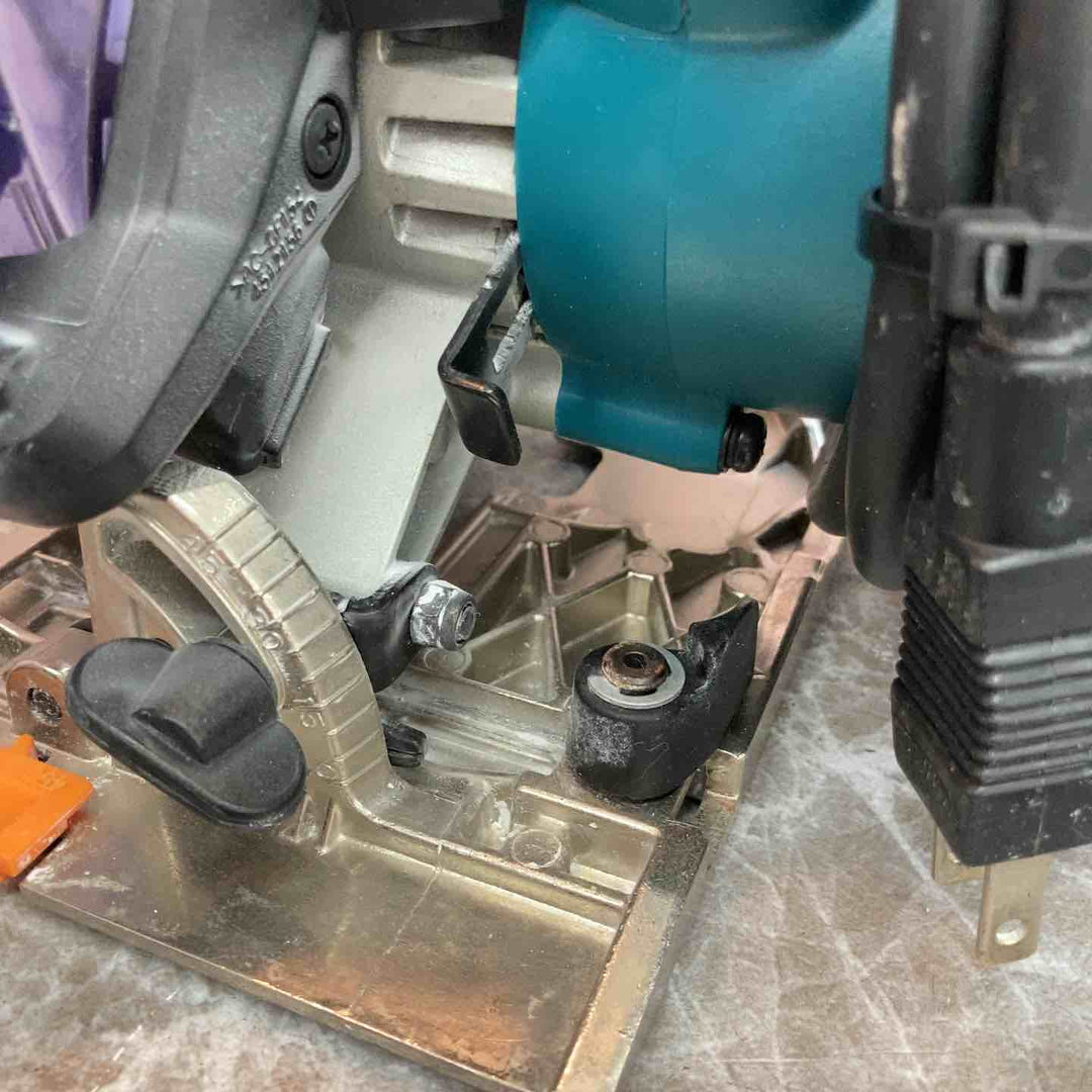 ◇マキタ(makita) 125mm防じんマルノコ ダストボックス仕様 KS5100FSP【八潮店】