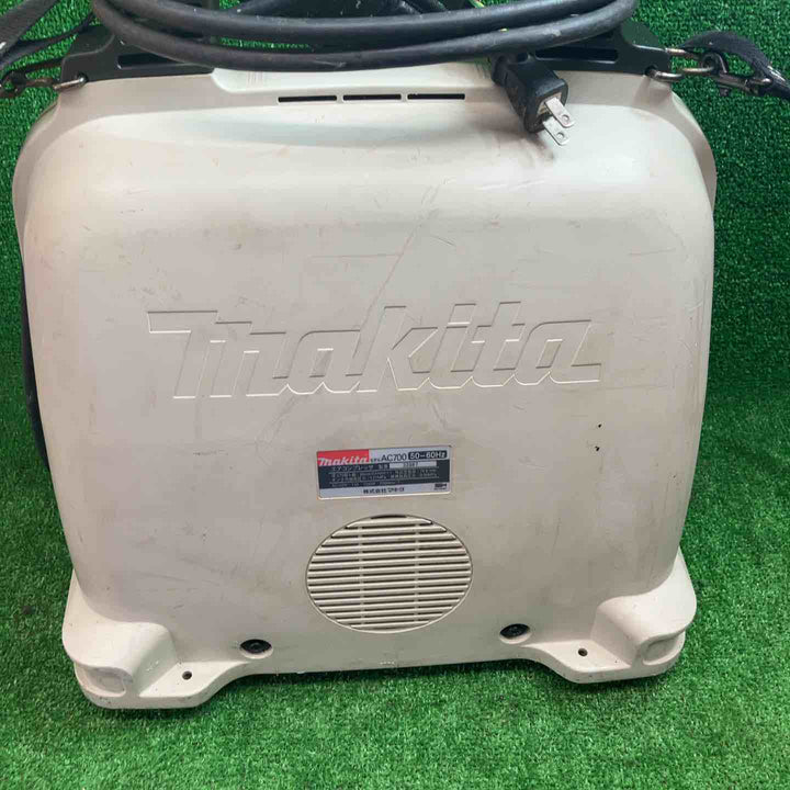 マキタ(makita) エアコンプレッサー AC700【川越店】