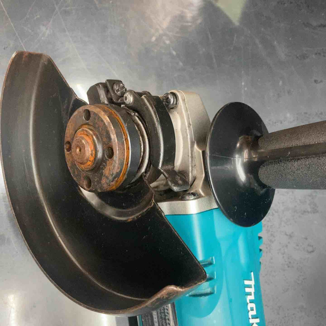 ☆マキタ(makita) 150mm電子ディスクグラインダ GA6021C【川越店】