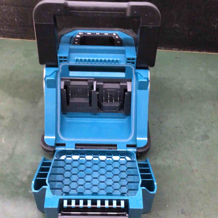 ★マキタ(makita) 40Vmax/18V/14.4V コードレススピーカー MR014GZ ACアダプタ欠品 本体のみ【戸田店】
