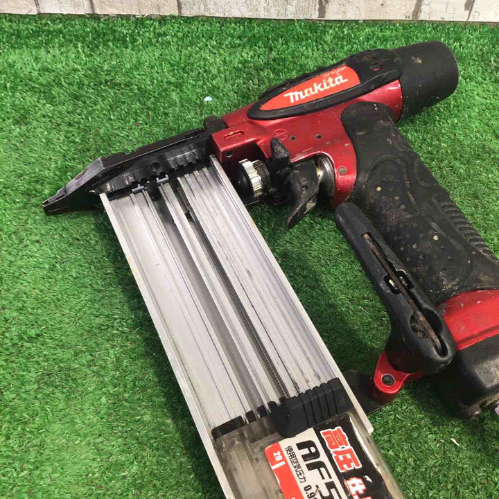 ★マキタ(makita) 高圧フィニッシュネイラ AF550H【町田店】