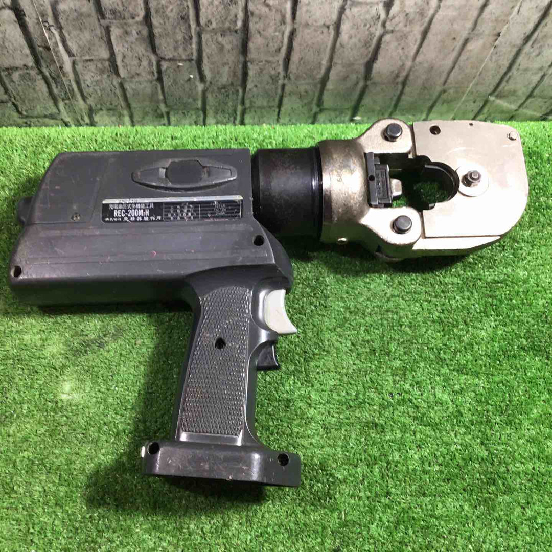 ◇泉精器(IZUMI) コードレス油圧式圧着工具 REC-200M2H【川口店】