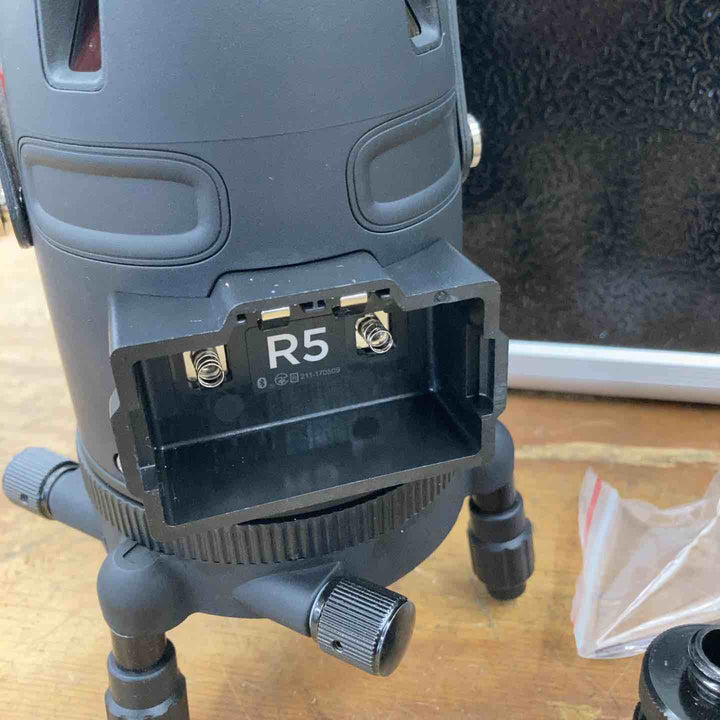 【未使用品】◇VOICE レーザー墨出し器 5ラインレーザー Model-R5 赤色レーザー【柏店】