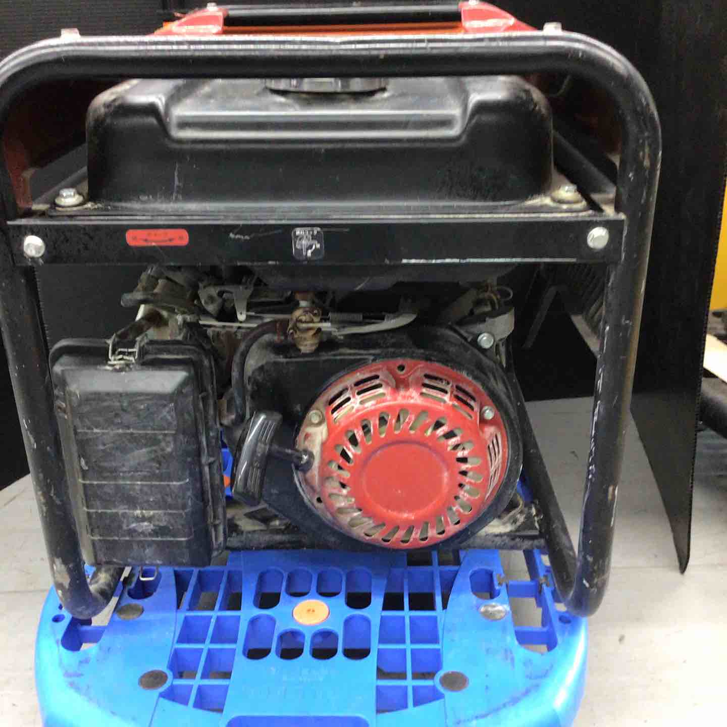 中古発電機  ドリームパワー EGー2050D 店頭受取り限定】◇ドリームパワー(Dream Power) エンジン発電機(50HZ