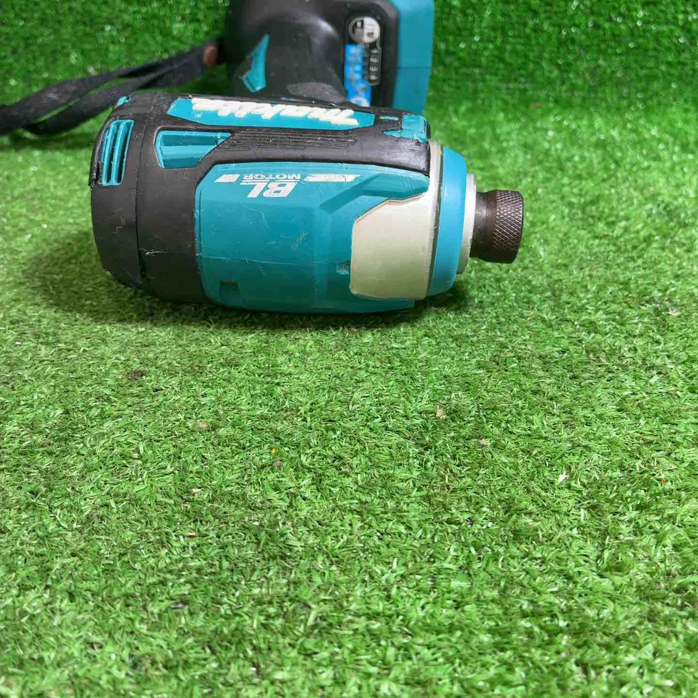中古品】 マキタ(makita) コードレスインパクトドライバー TD172DZ