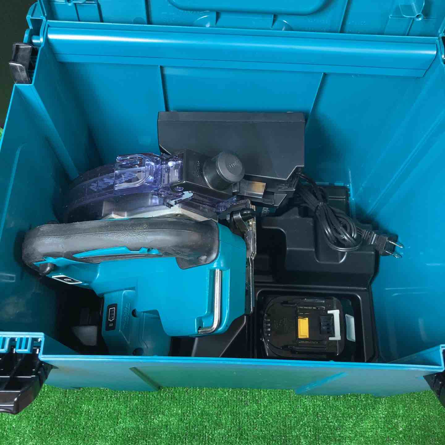 ☆マキタ(makita) コードレス防じん丸のこ KS513DRGX 新品鮫肌
