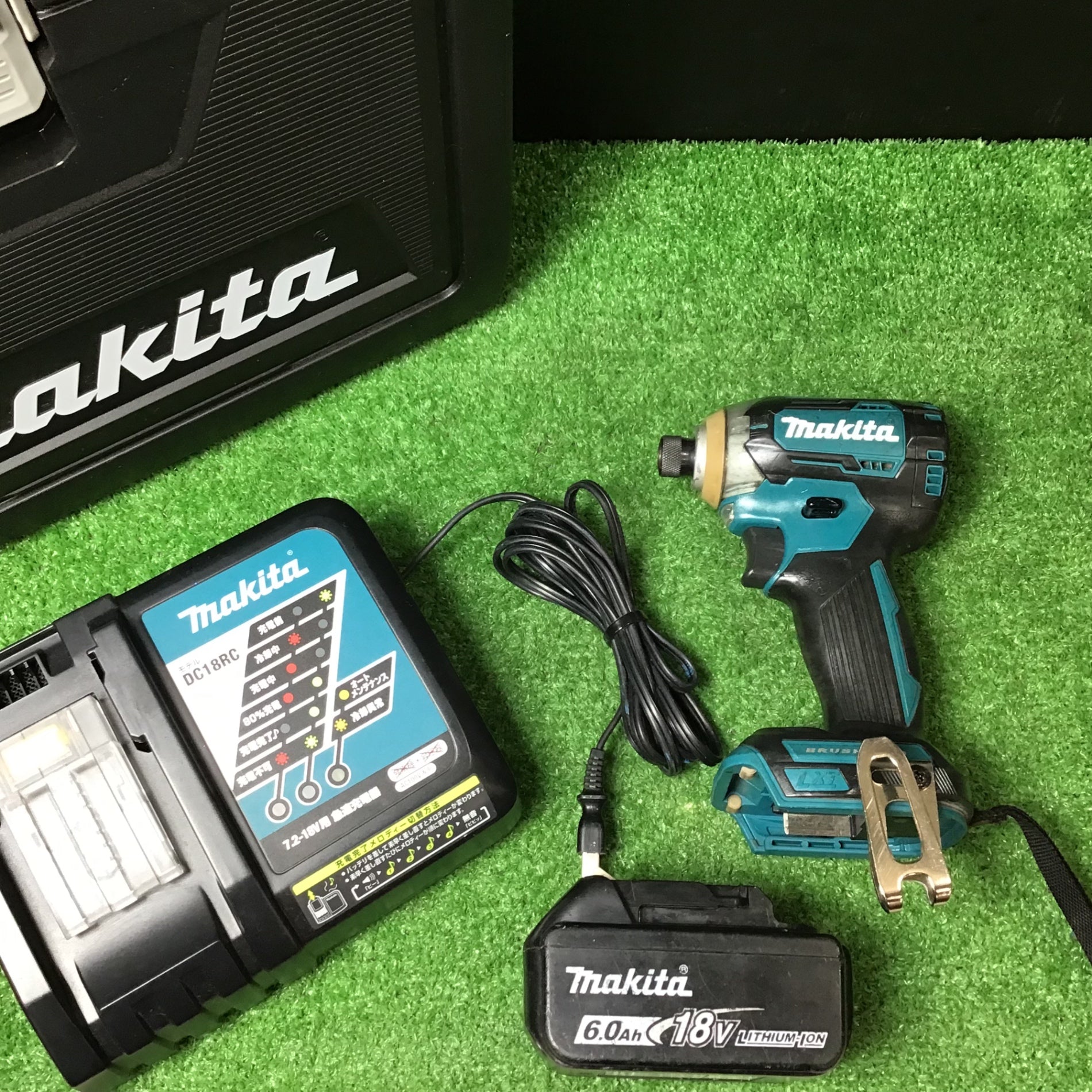 品 makita マキタ 18V 充電式 インパクトドライバ TD170D バッテリ BL1860B 1個付き  73222(本体)｜売買されたオークション情報、yahooの商品情報をアーカイブ公開 - オークファン ドリル、ドライバー、レンチ