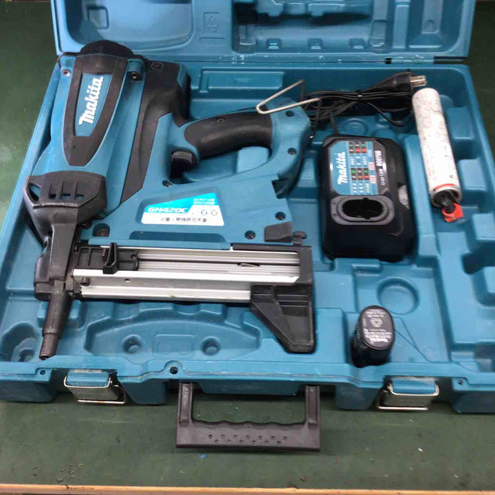 ★マキタ(makita) コードレスコンクリート用ガスピン打ち機 GN420C【戸田店】