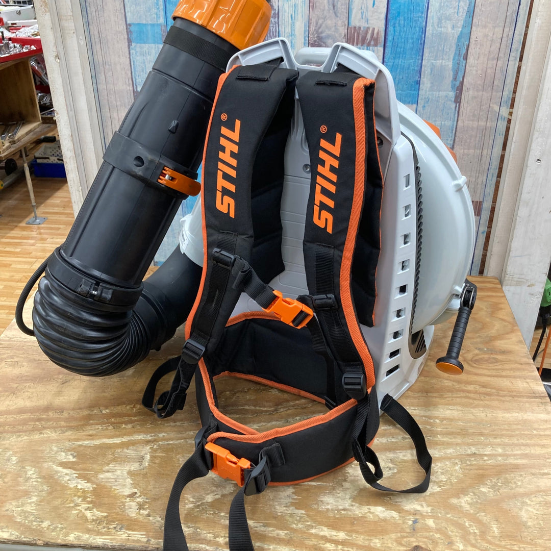 【中古品 / 店頭受取り限定】スチール/STIHL 背負い式エンジンブロワ BR800C-E 混合燃料【柏店】