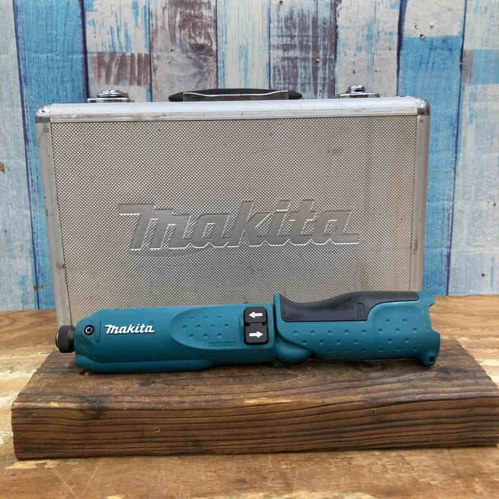 ★マキタ(makita) コードレスペンインパクトドライバー TD022DSHX【柏店】