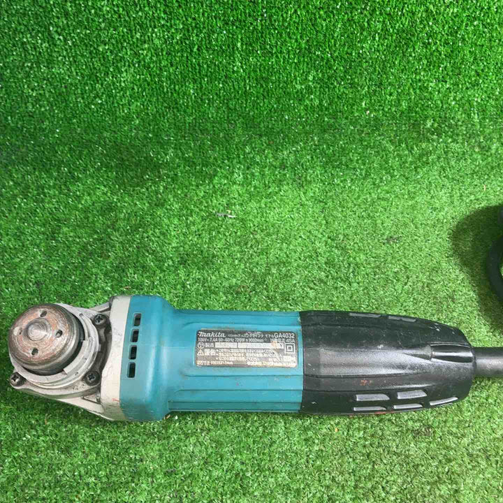 マキタ(makita) 100mmディスクグラインダ GA4032【藤沢店】