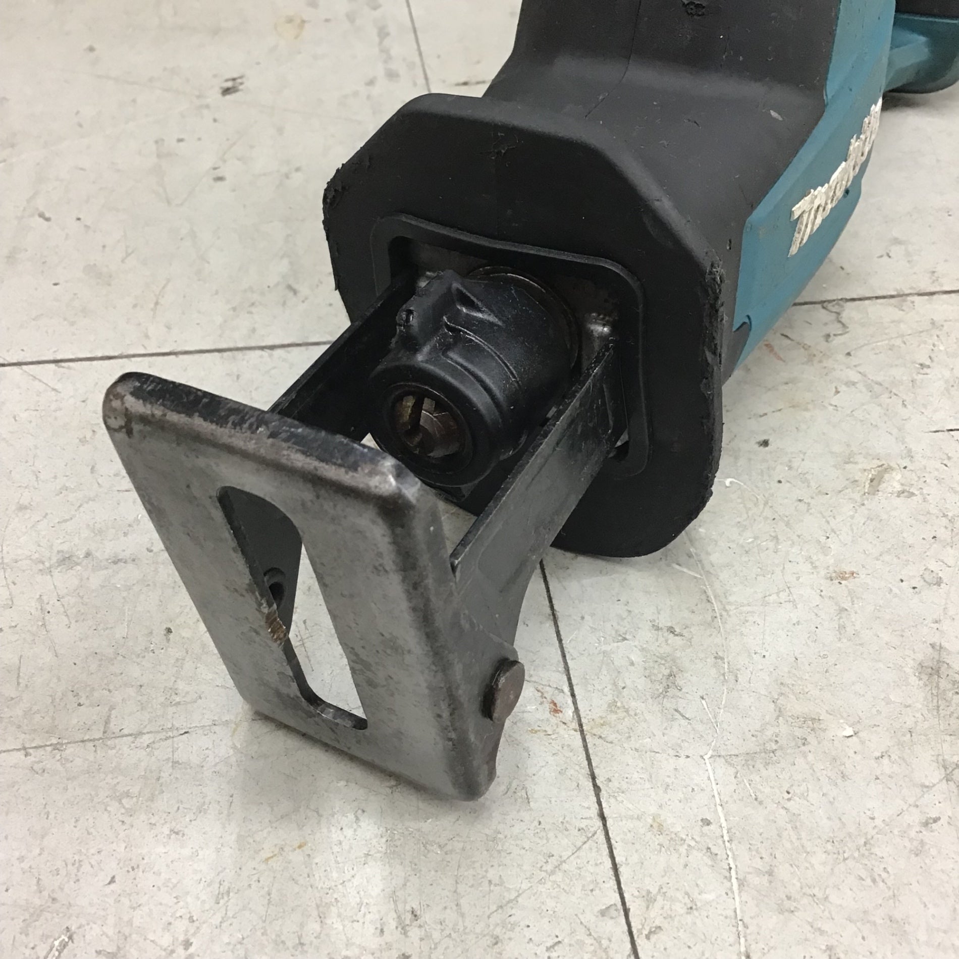 中古品】 マキタ/makita コードレスレシプロソー JR189DZ 【鴻巣店