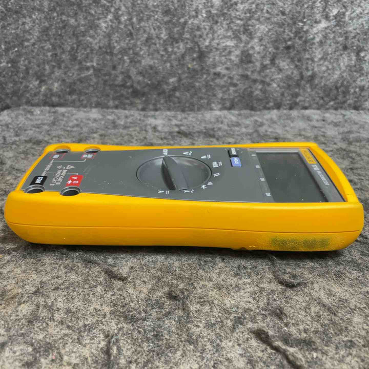 フルーク(FLUKE) デジタルマルチメーター 77Ⅲ【桶川店】