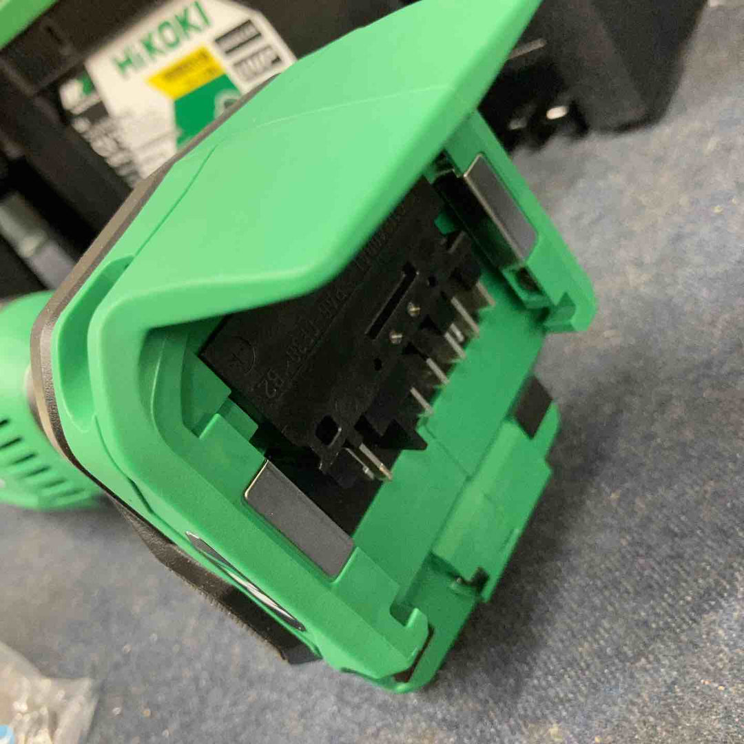 【未使用品】★ハイコーキ(HIKOKI ※旧:日立工機) コードレスマルチツール CV36DMA(XPZ) 36V バッテリー1個・充電器つき【八潮店】