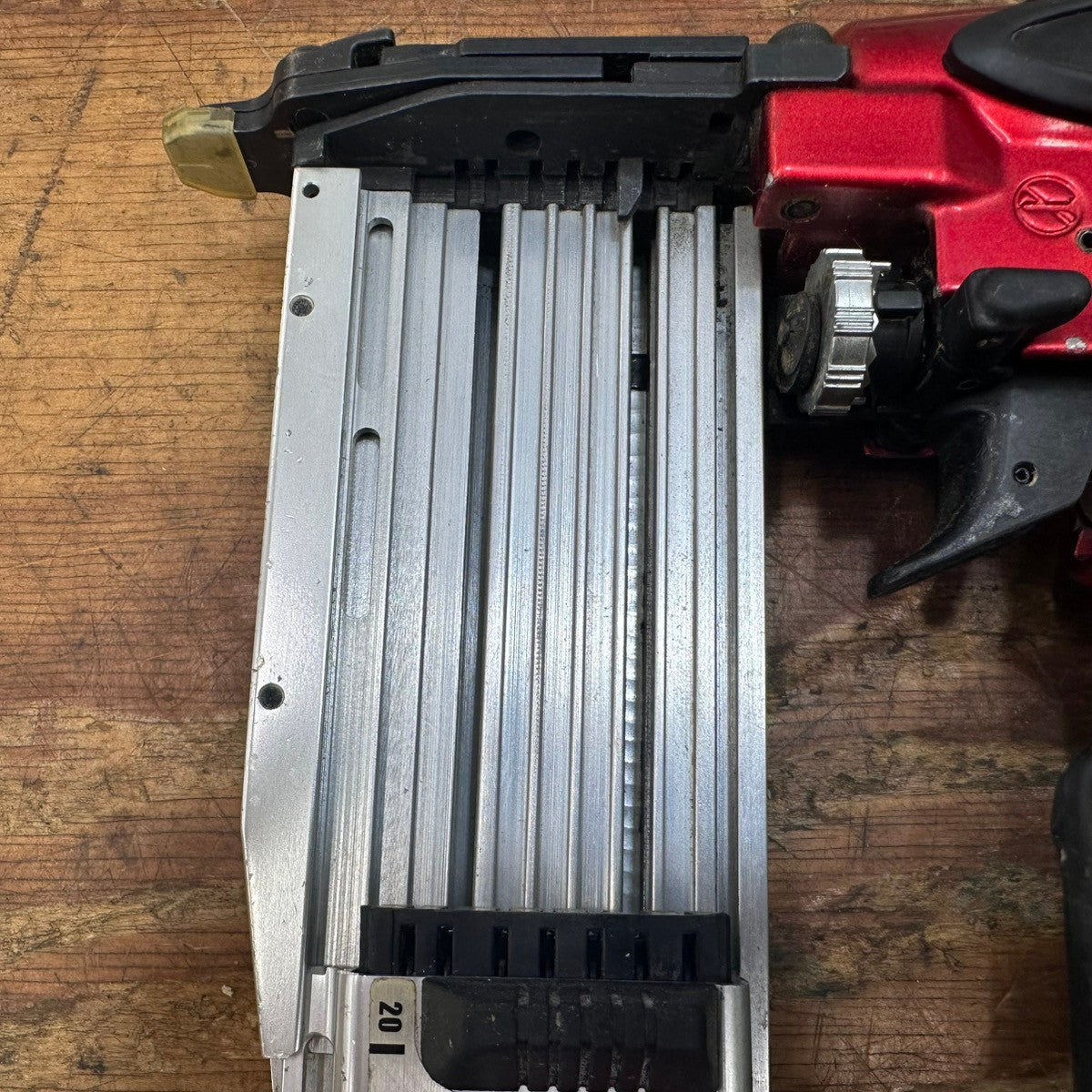 ☆マキタ(makita) 高圧ピンネイラ AF501HP【柏店】 – アクトツール