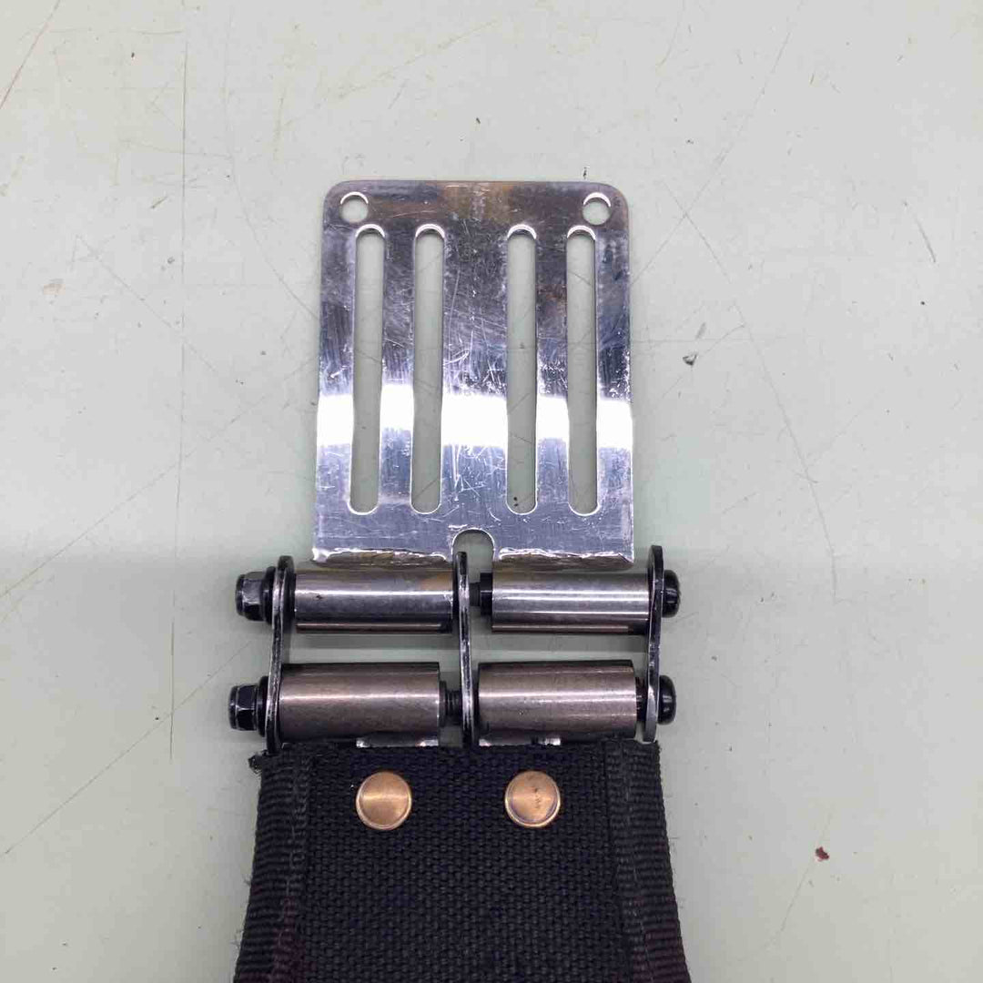 ニックス EVA/コーデュラバリスティック生地ペンチ・ドライバー4Pホルダー BA-401PLN カスタム有 ニックスベルトループ 連結SUS 1.5mm 総磨き仕上げ 　【越谷店】