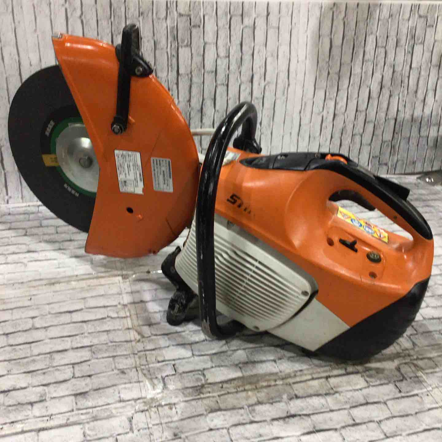 ◇STIHL(スチール) TS 420 コンパクトカットオフソー(14インチブレード