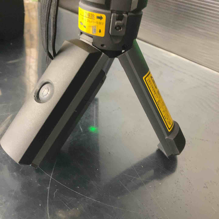 パナソニック(Panasonic) レーザー墨出し器  壁十文字タイプ グリーンレーザー BTL4100 墨出し名人ケータイGL【川越店】