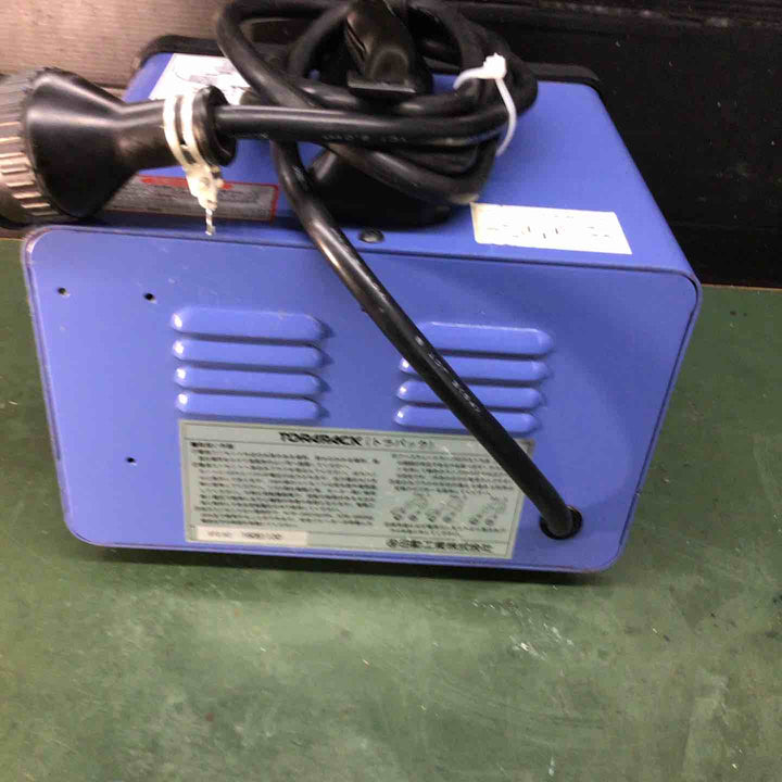 ◇日動工業 降圧専用トランス 200V→100V 単巻トランス 連続定格 安全ブレーカ付 30A NTB-300D-CC-100V【戸田店】