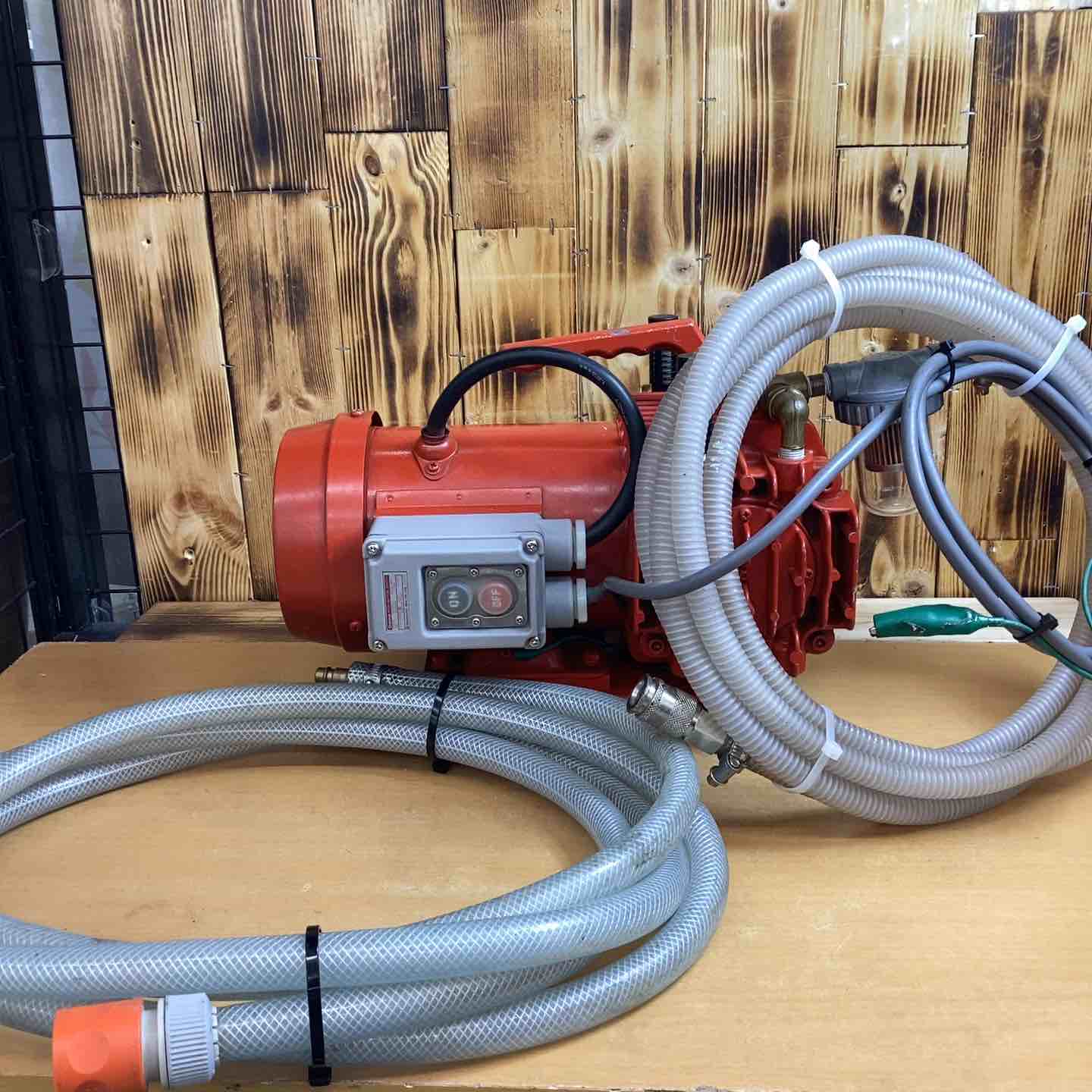 ULVAC(アルバック) ドライ真空ポンプ DAT-100S【越谷店】 ULVAC(アルバック) ドライ真空ポンプ DAT-100S【越谷店】 – アクト