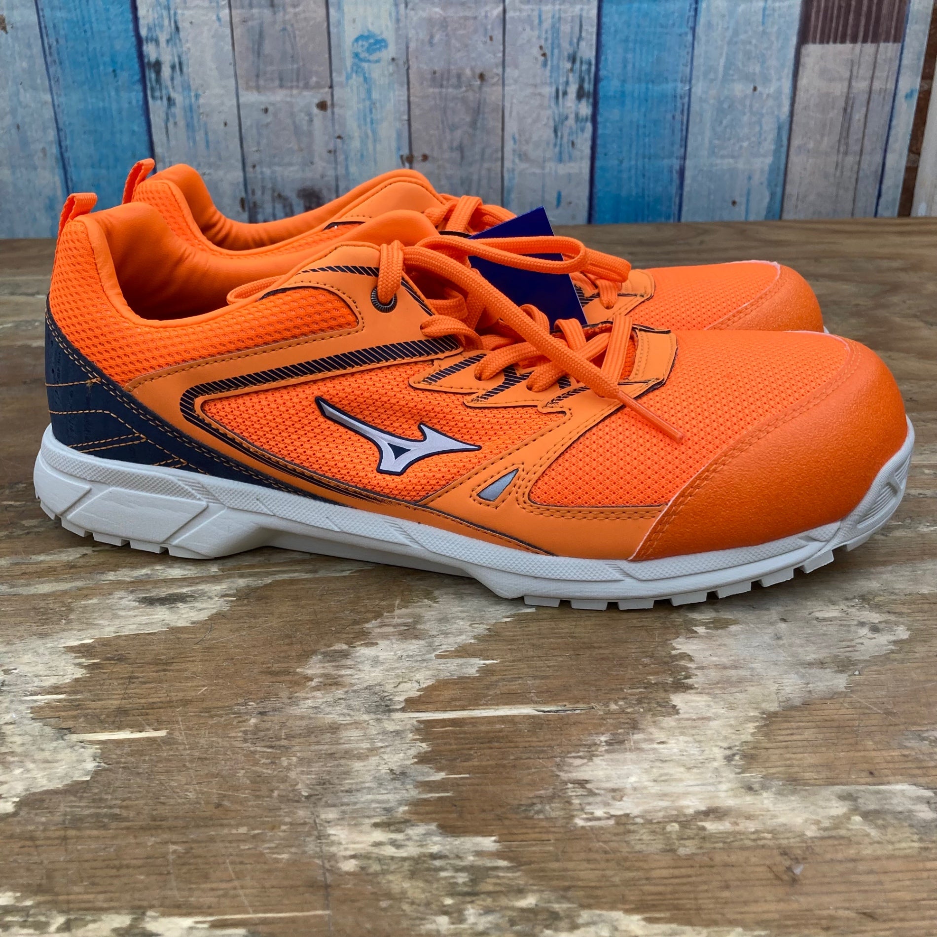 MIZUNO オレンジ シューズ スニーカー エアロビクス 23cm 新品タグ付 未使用品】ミズノ/MIZUNO ワークシューズ オールマイティVS 27.5cm