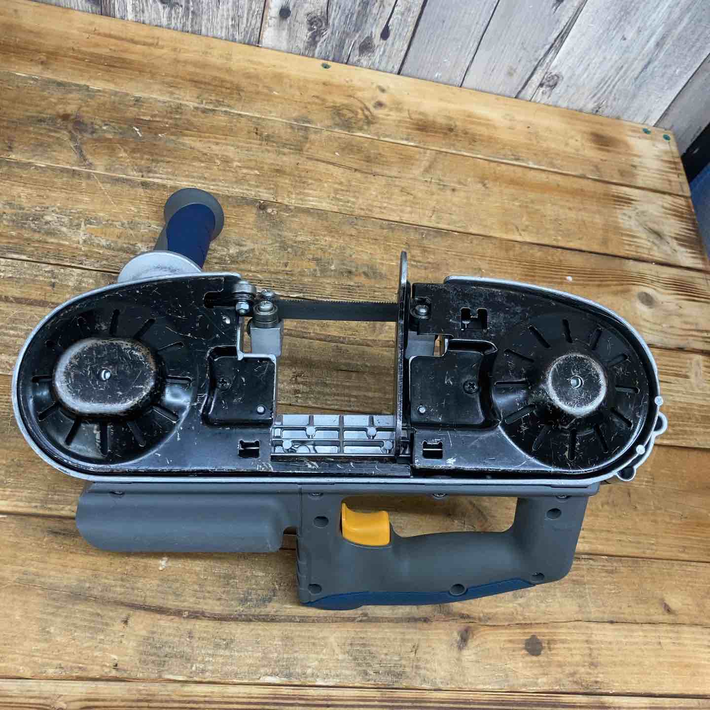 中古品】 ◇アサダ(ASADA) コードレスバンドソー H60 Eco (H60eco 中古品】 ◇アサダ(ASADA) コードレスバンドソー H60 Eco (H60eco