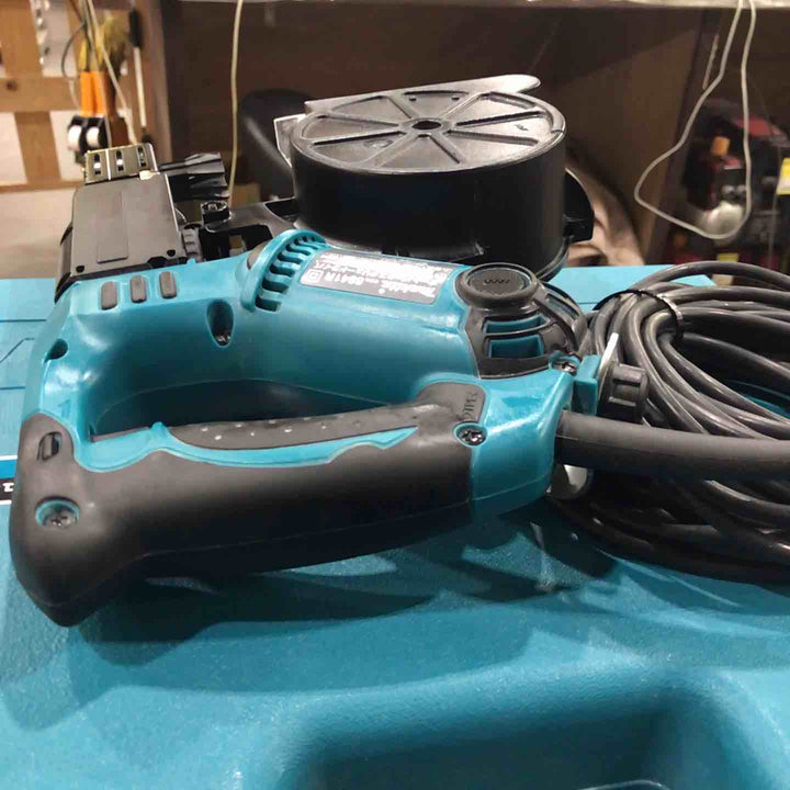 ☆マキタ(makita) オートパックスクリュードライバー 6841R【川口店】
