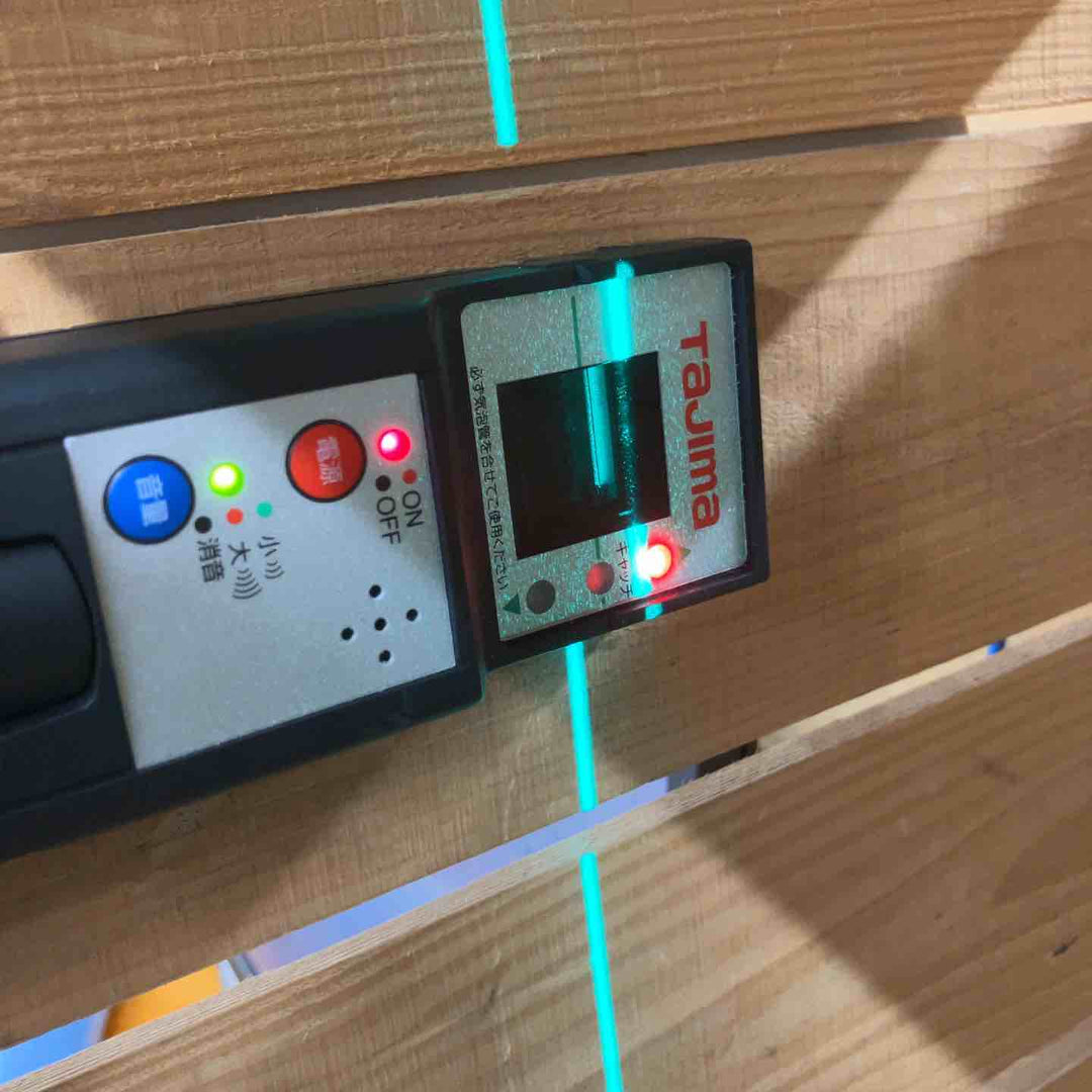 【中古品】Tajima レーザー墨出し器 ZERO BLUE-KJC【所沢店】