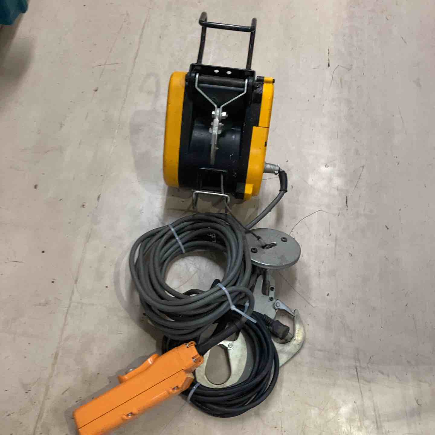 店頭受取り限定】◇リョービ(RYOBI) ウインチ WI-61C(21M)【町田店