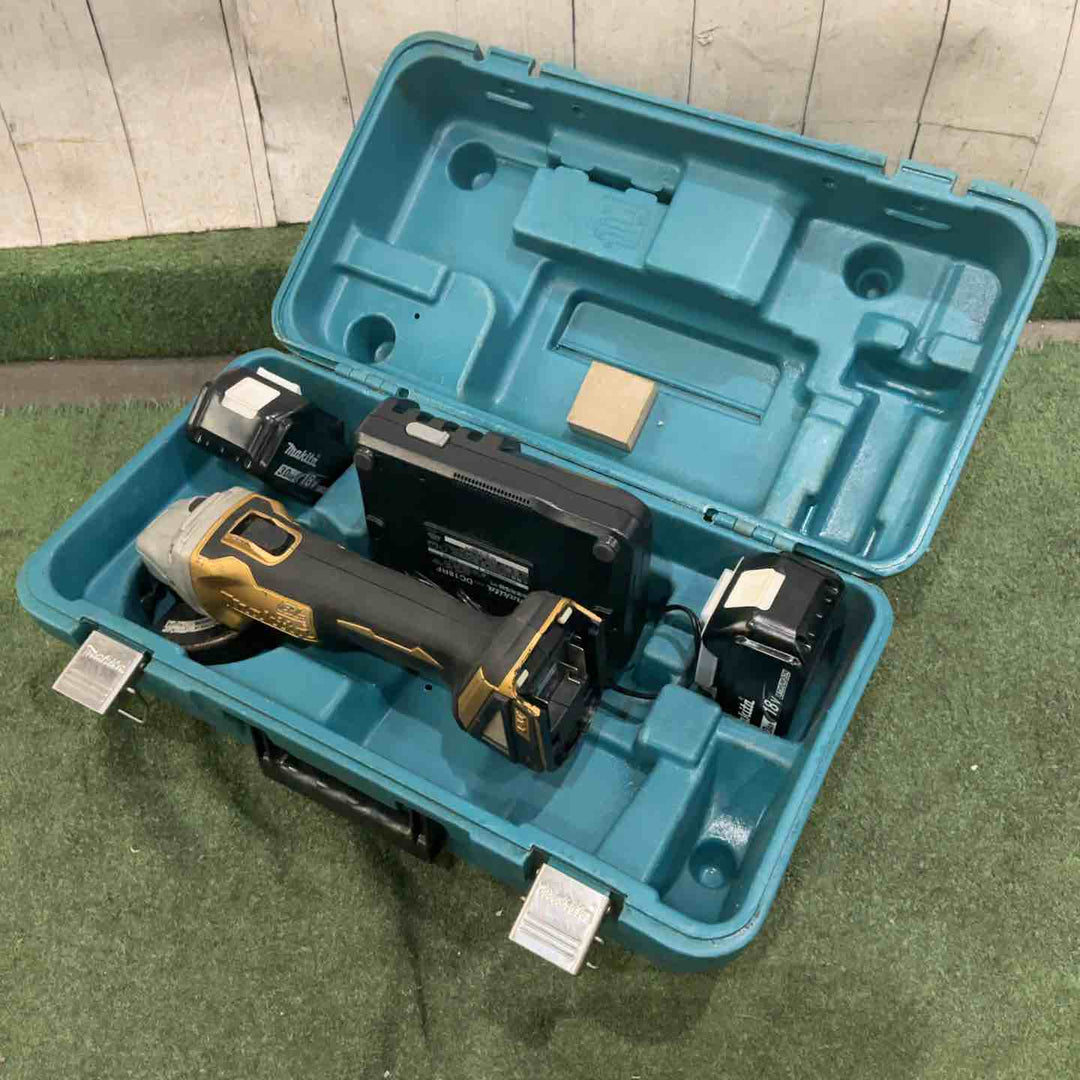 ★マキタ(makita) 100mmコードレスディスクグラインダ GA404DRGXN 18V 動作確認済【川口店】
