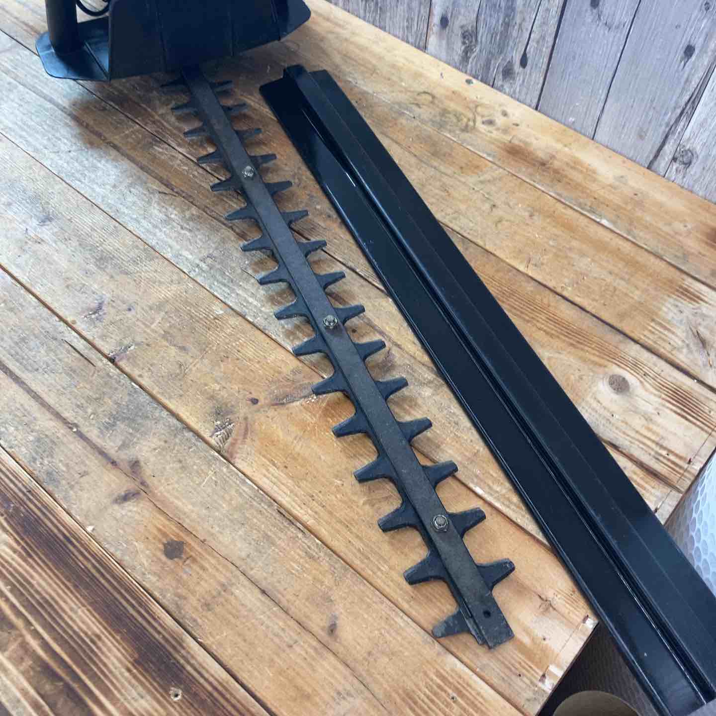中古品】丸山製作所 エンジンヘッジトリマー JHT600DR【東大和店