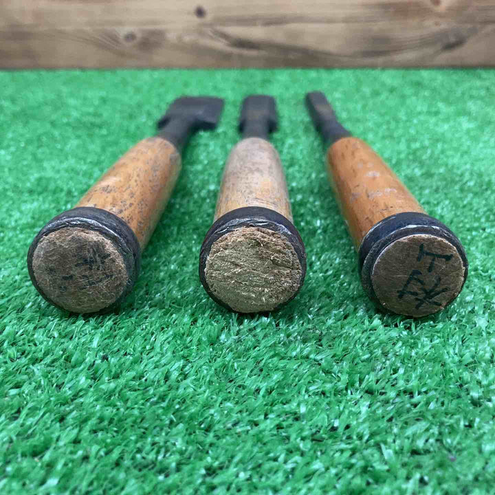 【中古現状品】 鑿 のみ 是重 銘 3本組 【鴻巣店】